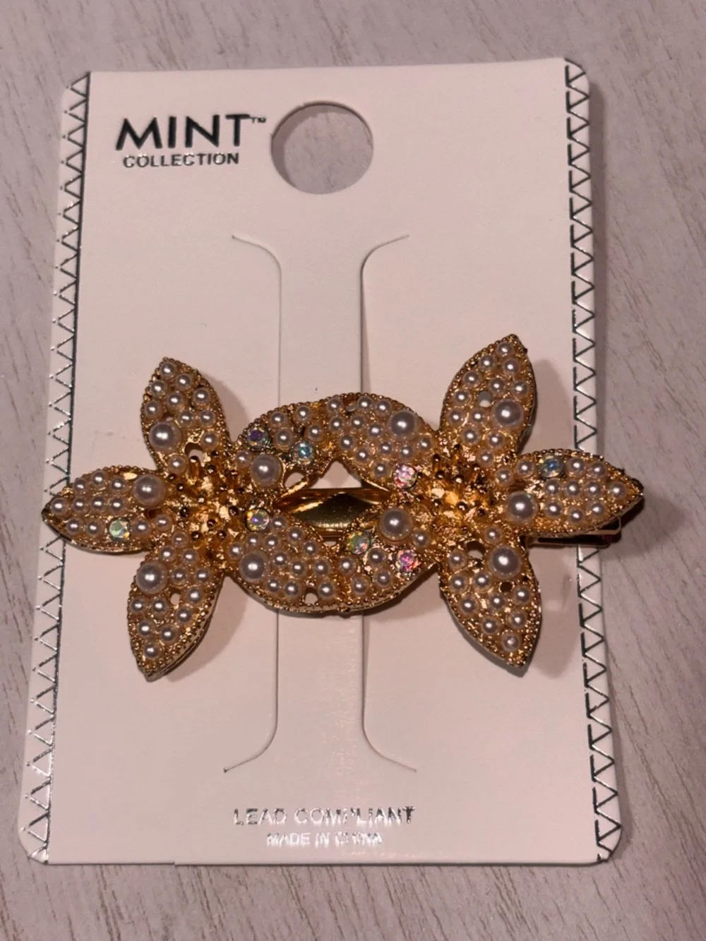 N/A rhinestone bow